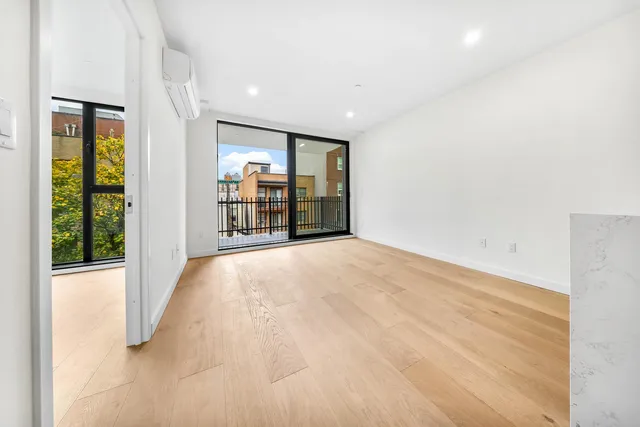 $695,000 | 30-24 32nd Street, Unit 2B | Astoria