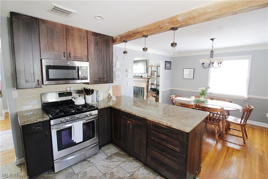 3837 Faversham Road Cleveland, OH 44118 - Photo 12 of 26