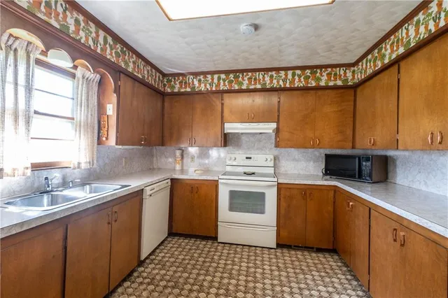 $159,999 | 7 Century Parkway, Neodesha, KS 66757