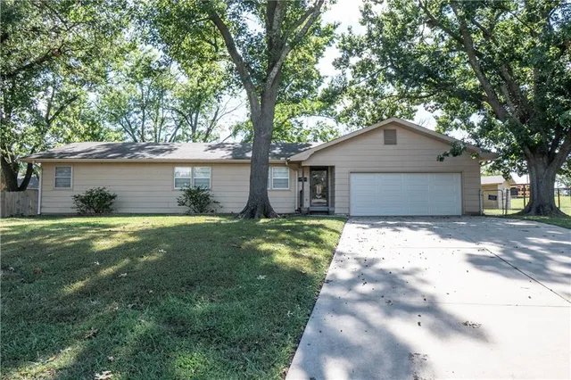 $159,999 | 7 Century Parkway, Neodesha, KS 66757