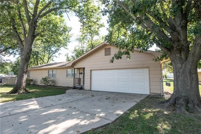 $159,999 | 7 Century Parkway, Neodesha, KS 66757