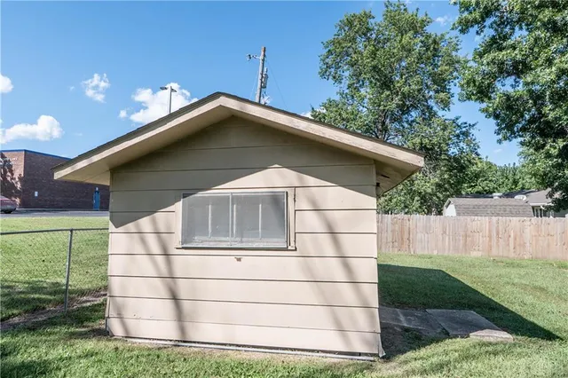 $159,999 | 7 Century Parkway, Neodesha, KS 66757