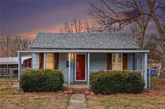 $110,000 | 706 South Butler Drive, Harrisonville, MO 64701