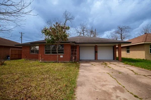 $190,000 | 1904 Edgehill Road, Pasadena, TX 77502
