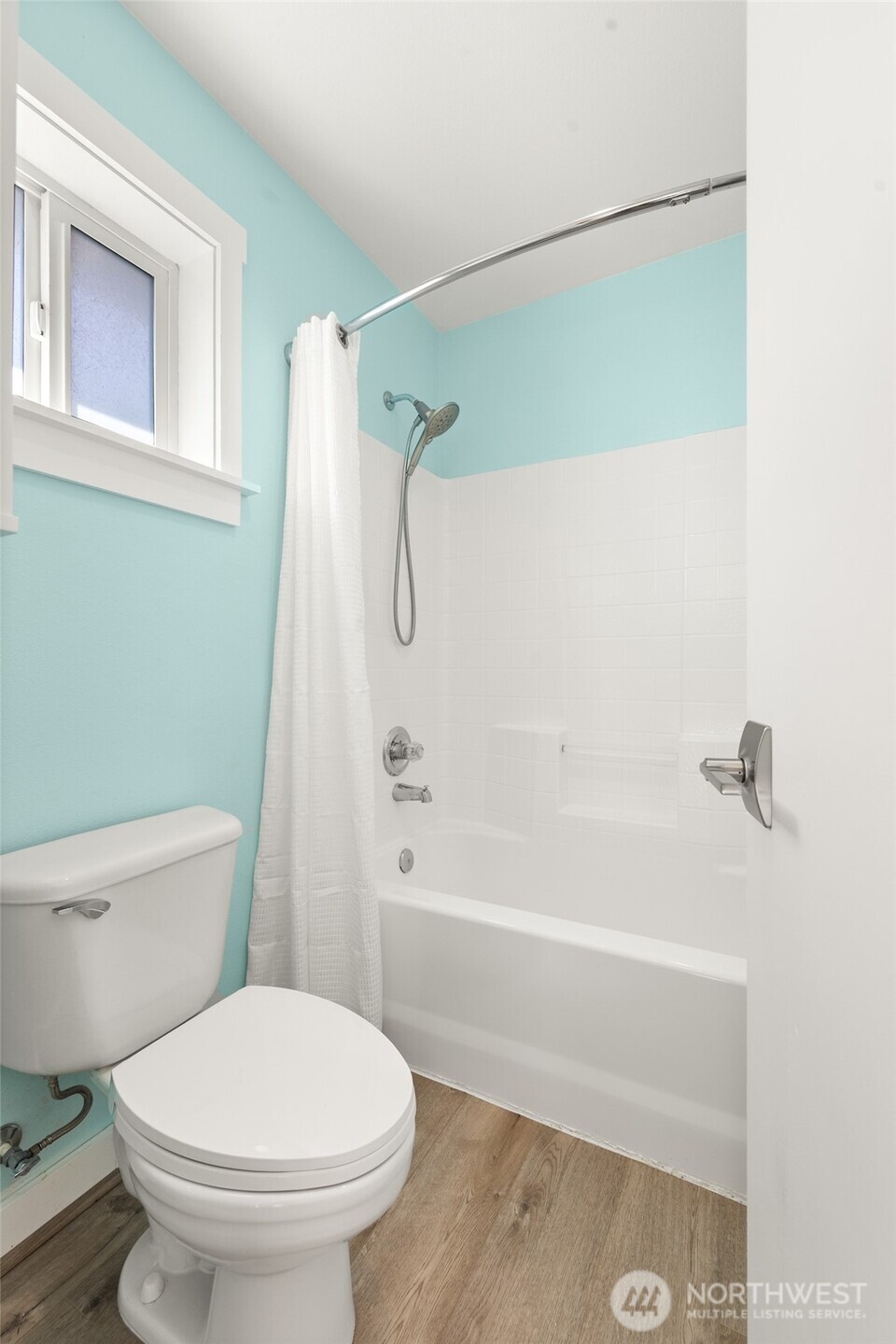 14104 Rustic View Road Southeast Monroe, WA 98272 - Photo 23 of 33 a bathroom with a toilet and a bathtub