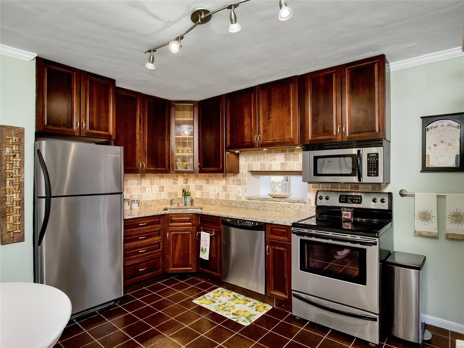 7226 Clayton Road St. Louis, MO 63117 - Photo 14 of 31 Gallery Image 14