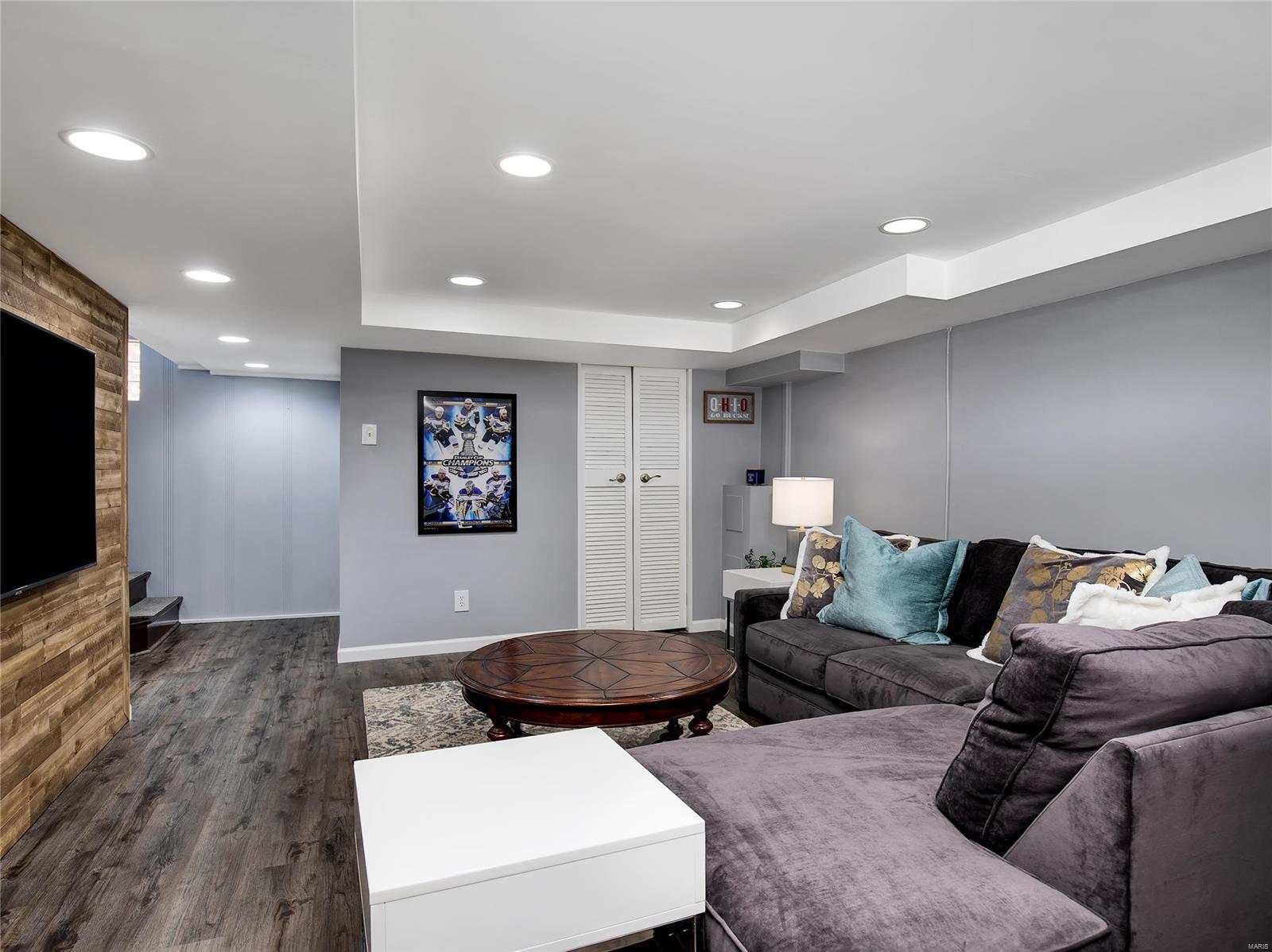 7226 Clayton Road St. Louis, MO 63117 - Photo 21 of 31 Gallery Image 21
