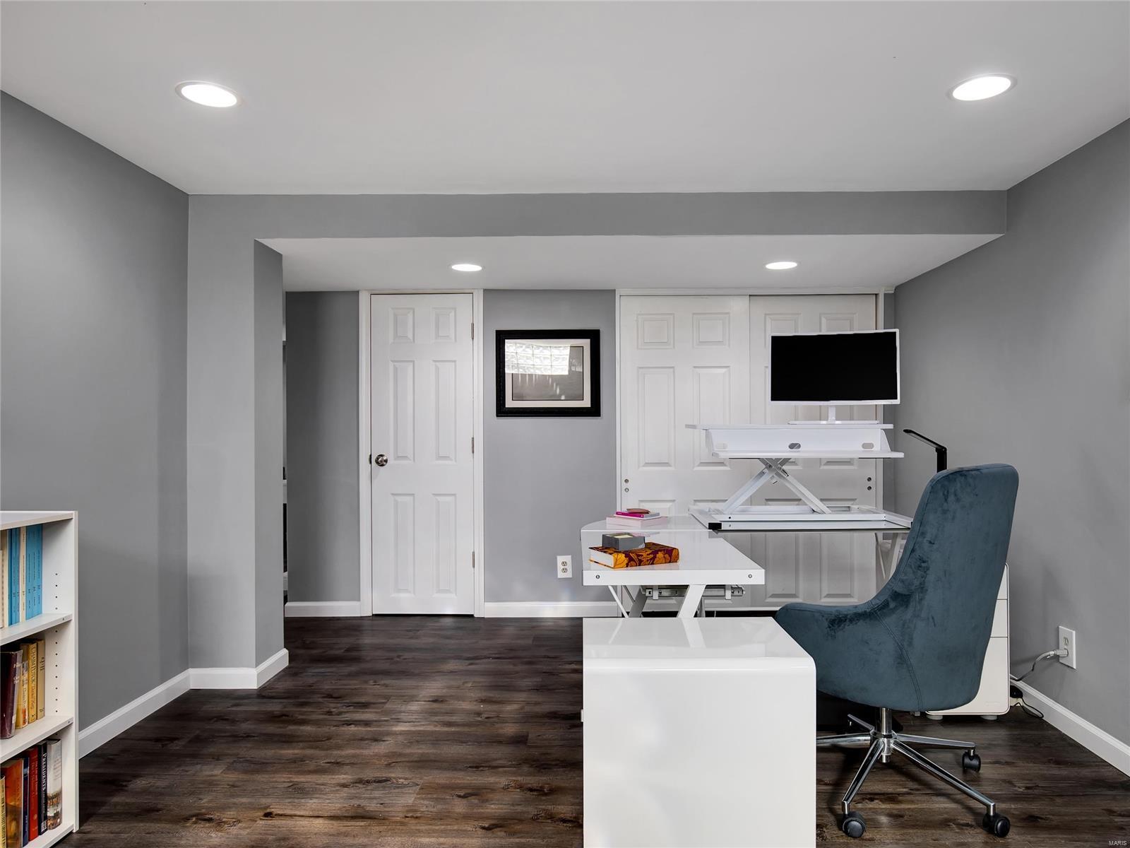 7226 Clayton Road St. Louis, MO 63117 - Photo 23 of 31 Gallery Image 23
