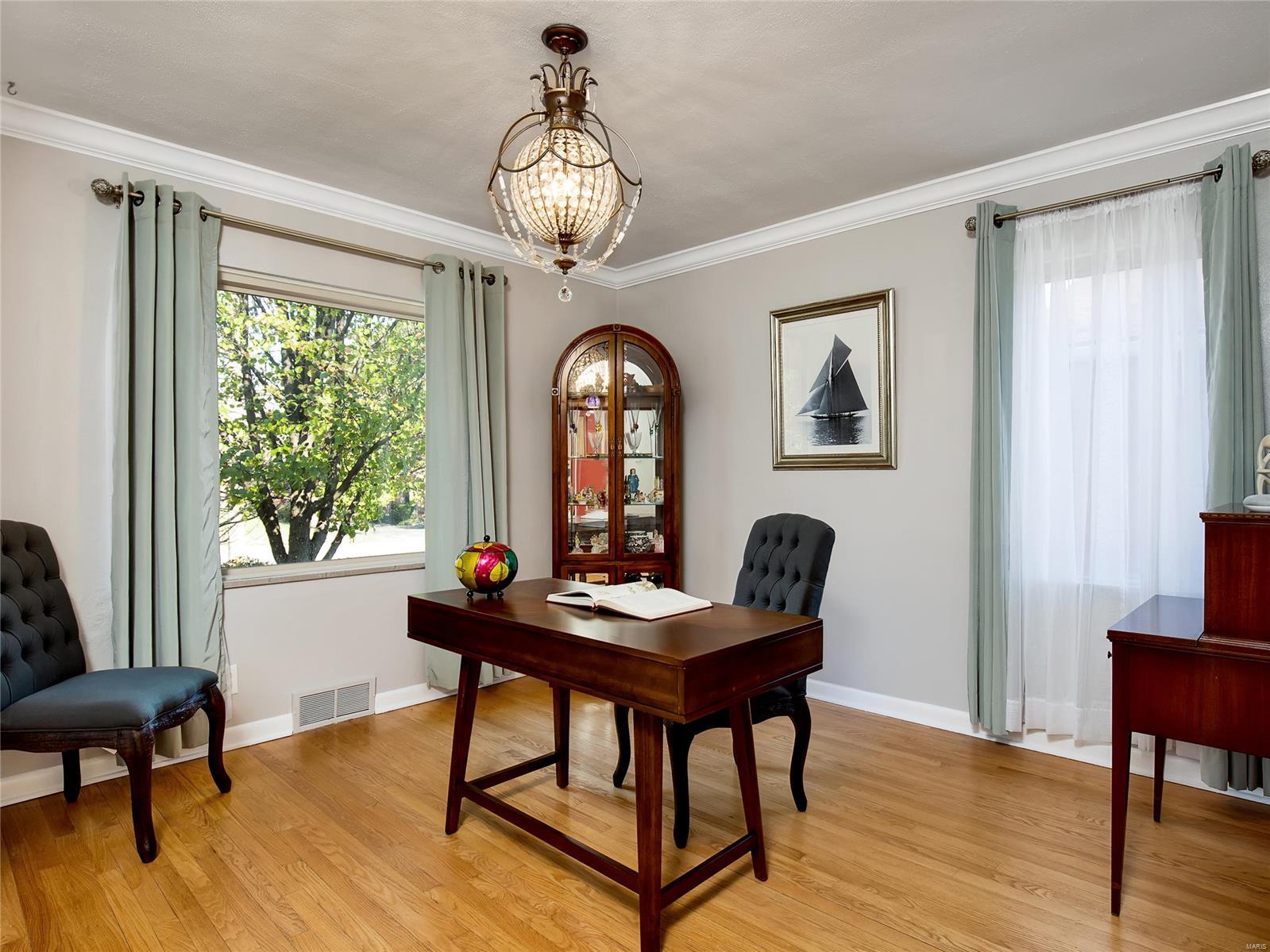 7226 Clayton Road St. Louis, MO 63117 - Photo 10 of 31 Gallery Image 10