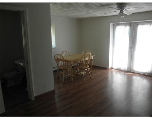 385 Glade Mill Road Valencia, PA 16059 - Photo 4 of 6 Dining Room.