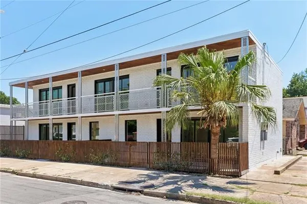 $1,650 | 3900 Royal Street, Unit 1B, New Orleans, LA 70117