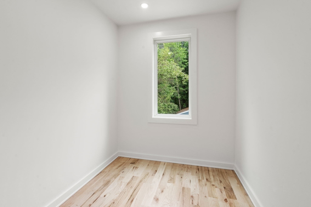 174 Gilbert Street Mansfield, MA 02048 - Photo 13 of 40