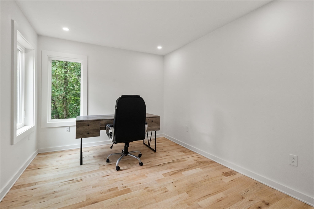 174 Gilbert Street Mansfield, MA 02048 - Photo 23 of 40