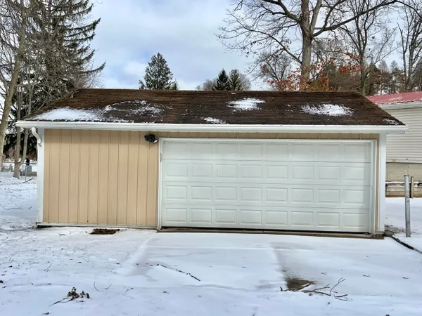 $249,900 | 5482 Circle Drive, Reading, MI 49274