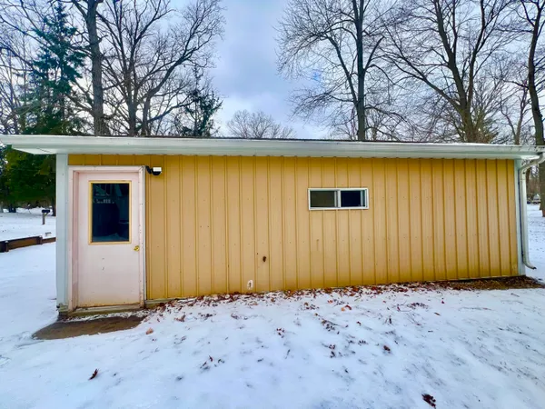 $249,900 | 5482 Circle Drive, Reading, MI 49274