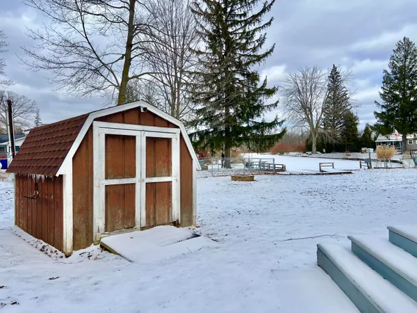 $249,900 | 5482 Circle Drive, Reading, MI 49274