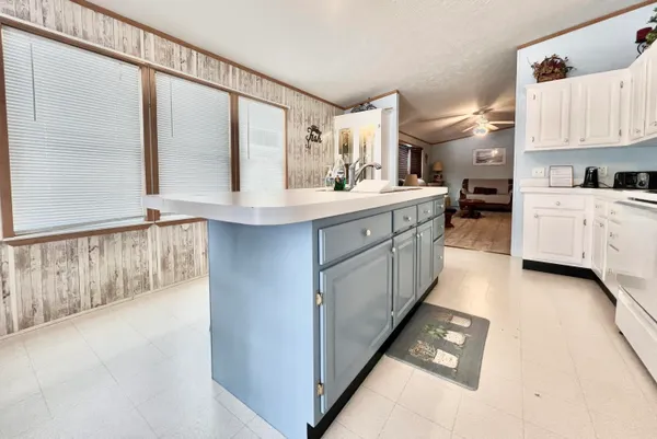 $249,900 | 5482 Circle Drive, Reading, MI 49274