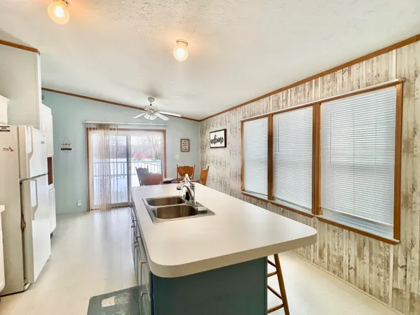$249,900 | 5482 Circle Drive, Reading, MI 49274