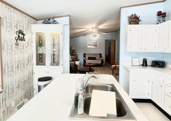 $249,900 | 5482 Circle Drive, Reading, MI 49274