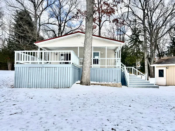$249,900 | 5482 Circle Drive, Reading, MI 49274