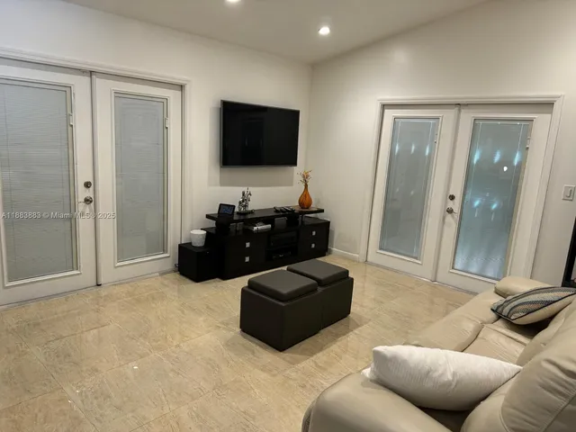 $4,300 | 18864 Northwest 89th Court, Unit 18864, Hialeah, FL 33018