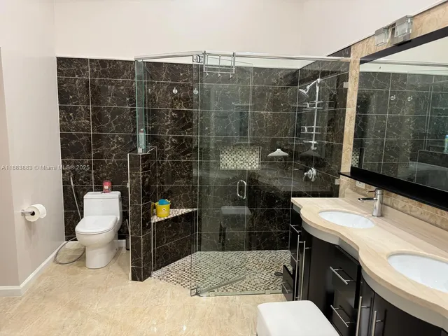 $4,300 | 18864 Northwest 89th Court, Unit 18864, Hialeah, FL 33018