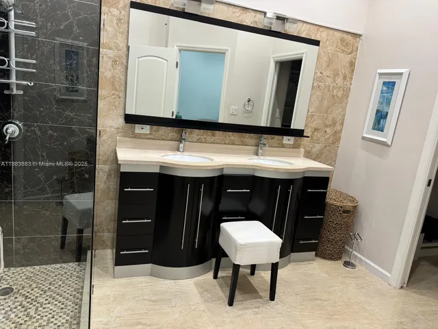 $4,300 | 18864 Northwest 89th Court, Unit 18864, Hialeah, FL 33018