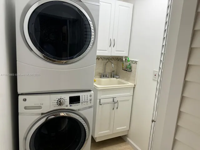 $4,300 | 18864 Northwest 89th Court, Unit 18864, Hialeah, FL 33018