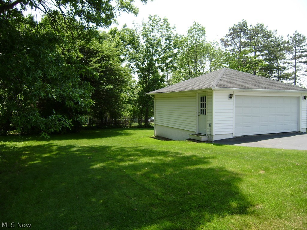 12940 Shadyway Road Cleveland, OH 44125 - Photo 24 of 25 Gallery Image 24