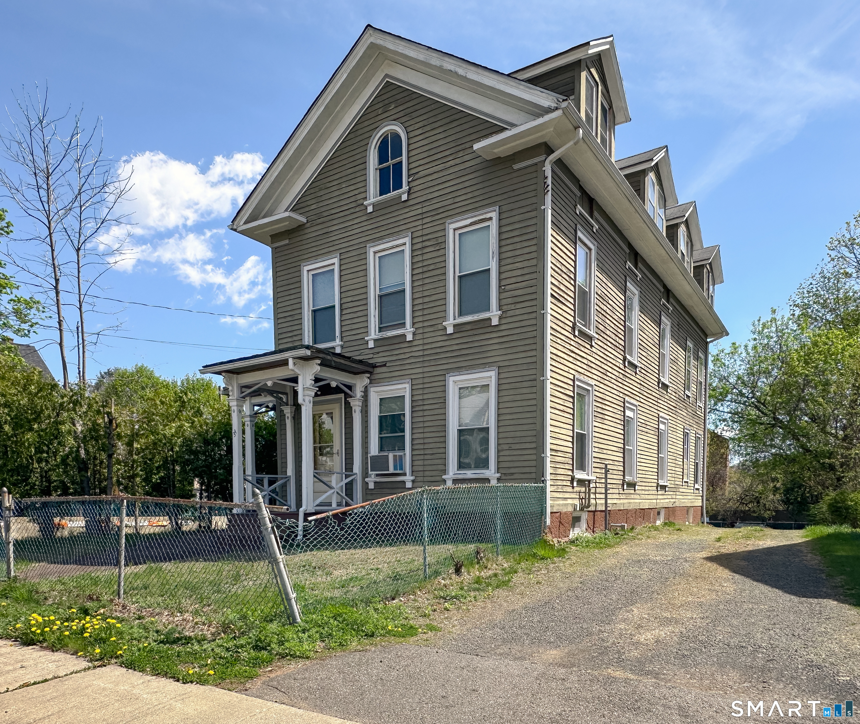 34 Queen Street Meriden, CT 06451 - Photo 27 of 30