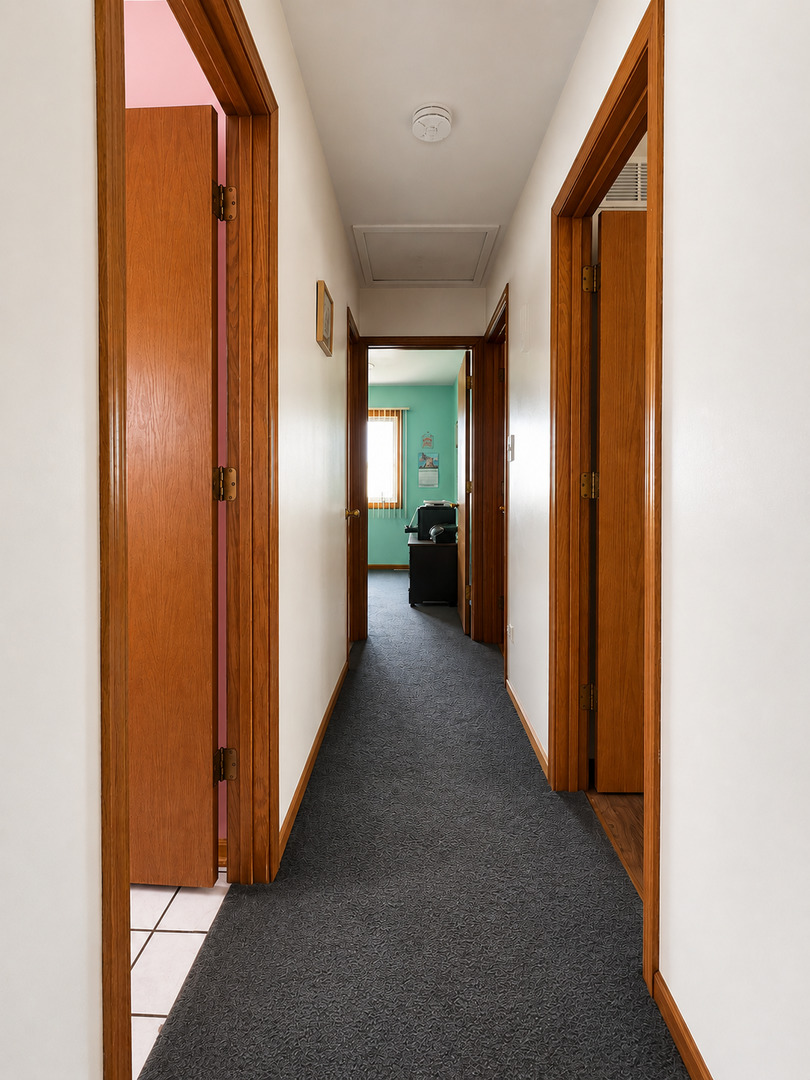 5708 West 64th Place Chicago, IL 60638 - Photo 14 of 17