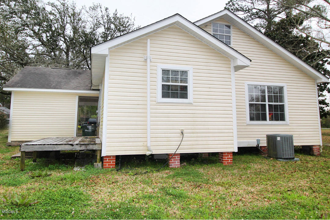 6401 Elder Ferry Road Moss Point, MS 39563 - Photo 39 of 44 5 (6)