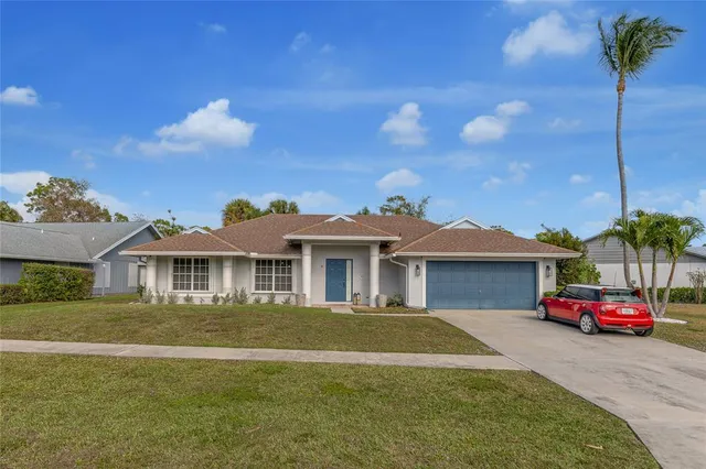 $599,999 | 14429 Horseshoe Trace, Wellington, FL 33414