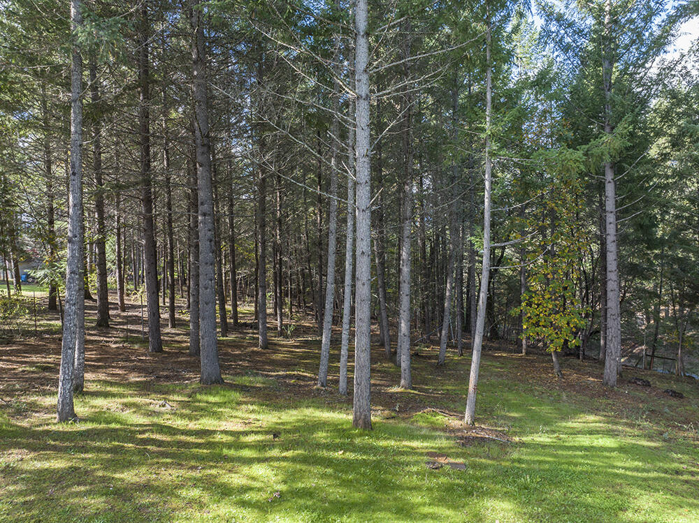 180 October Lane Merlin, OR 97532 - Photo 23 of 49 21