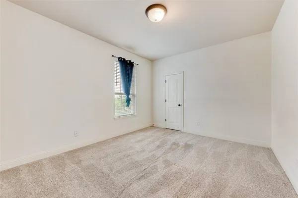 $319,990 | 5039 Venecia Way, Grand Prairie, TX 75052
