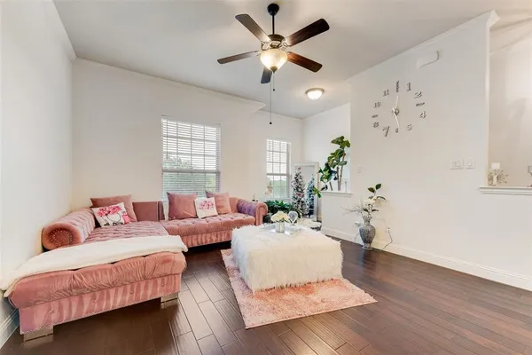 $319,990 | 5039 Venecia Way, Grand Prairie, TX 75052