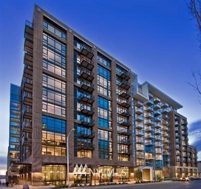 2911 2nd Avenue, Unit 818 Seattle, WA 98121 - Photo 1 of 16 a front view of a building