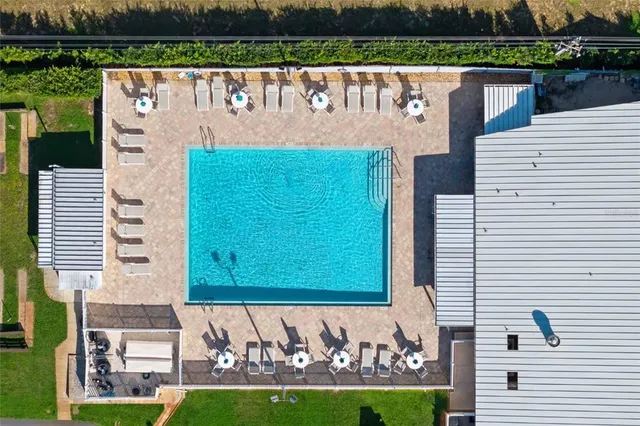 a view of a building in the background