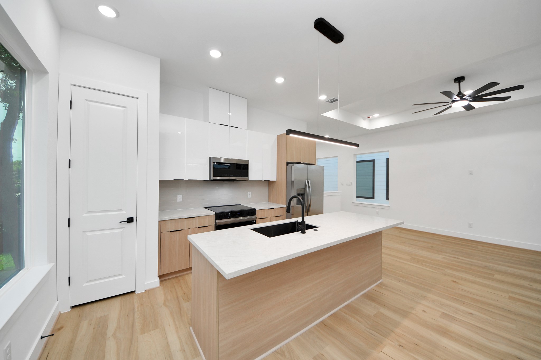 7117 Eastwood Street Houston, TX 77021 - Photo 9 of 35