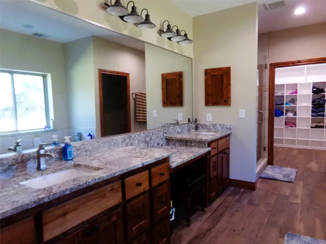 $749,000 | 1055 East Branding Iron, Weimar, TX 78962