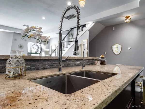 $529,990 | 4608 Nett Street, Unit E, Houston, TX 77007