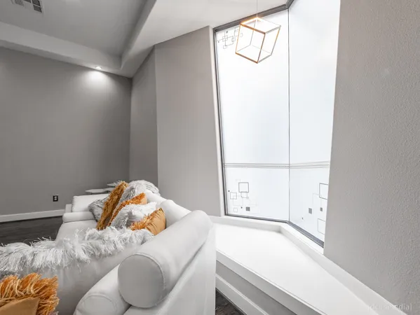 $529,990 | 4608 Nett Street, Unit E, Houston, TX 77007