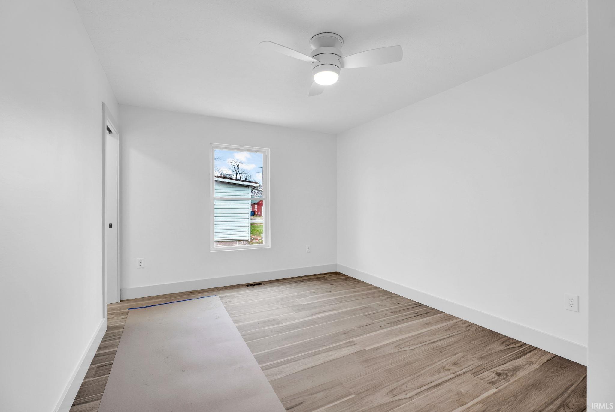 610 West Frank Street Mitchell, IN 47446 - Photo 11 of 25