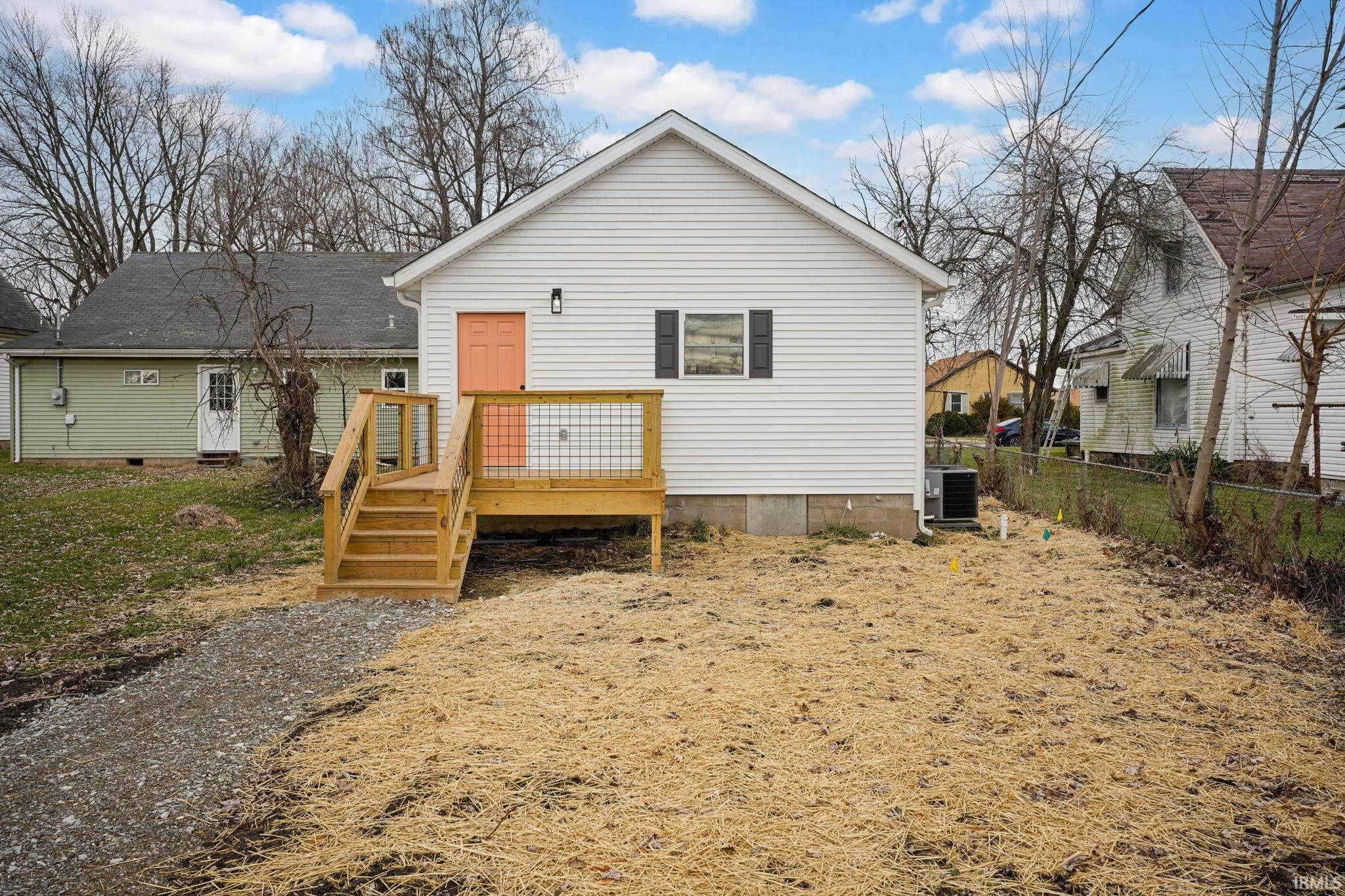 610 West Frank Street Mitchell, IN 47446 - Photo 13 of 25