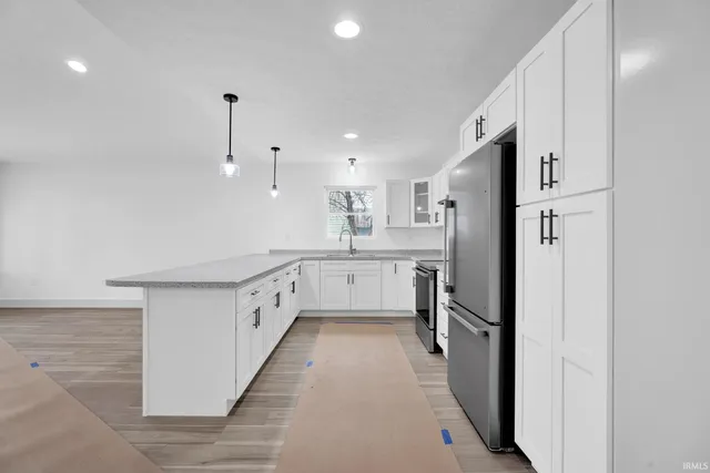 $179,900 | 610 West Frank Street, Mitchell, IN 47446