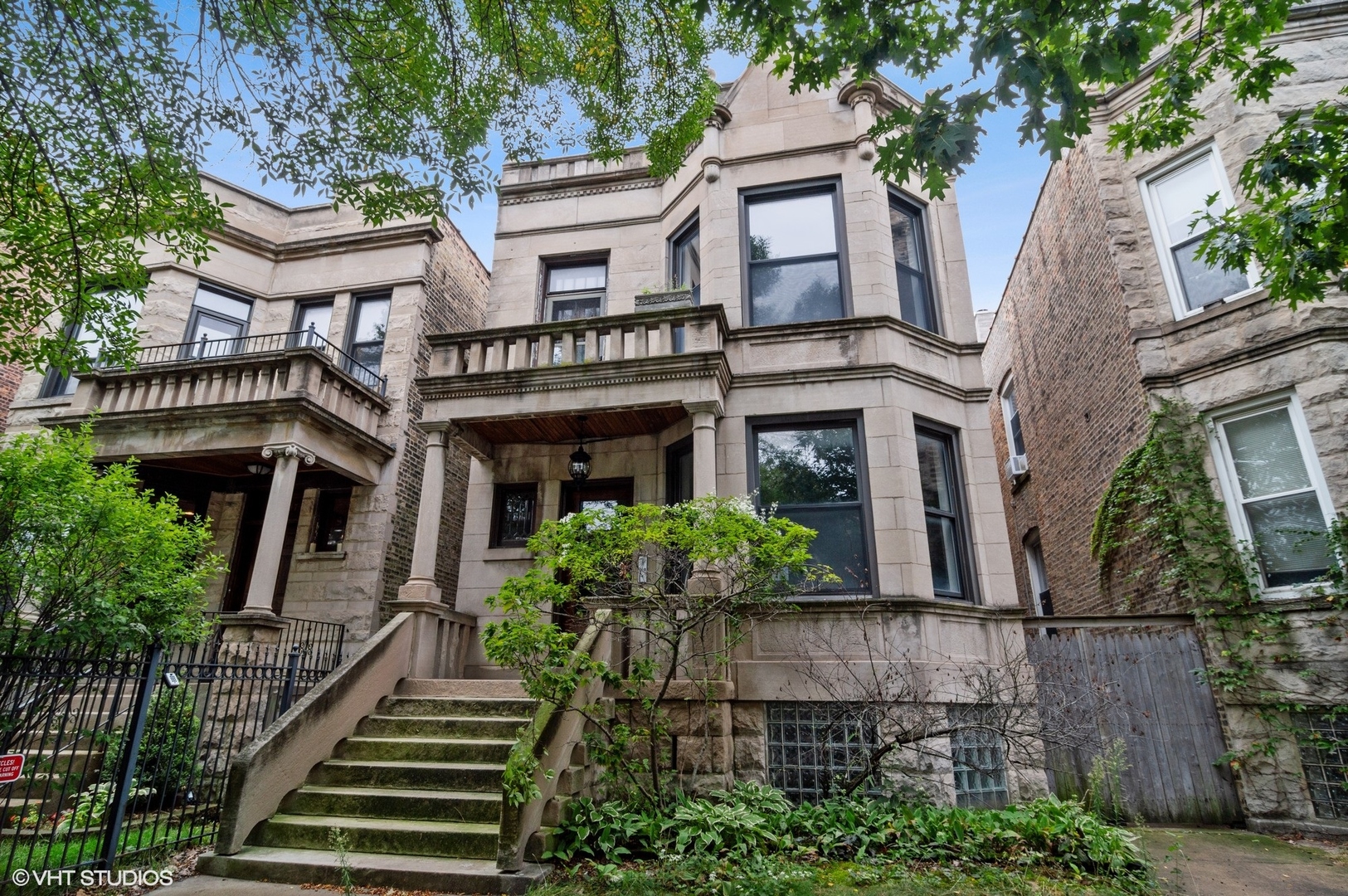 1211 West Addison Street, Unit 2 Chicago, IL 60613 - Photo 1 of 15