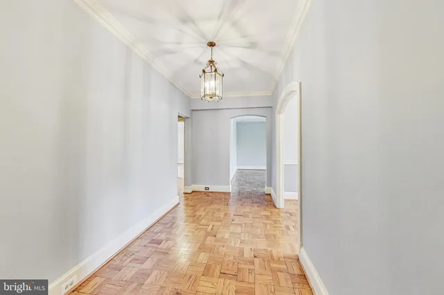 $4,200 | 3900 Cathedral Avenue Northwest, Unit 304A, Washington, DC 20016