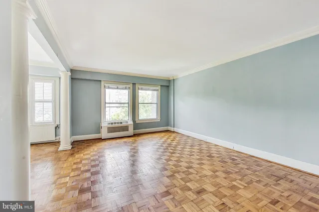 $4,200 | 3900 Cathedral Avenue Northwest, Unit 304A, Washington, DC 20016