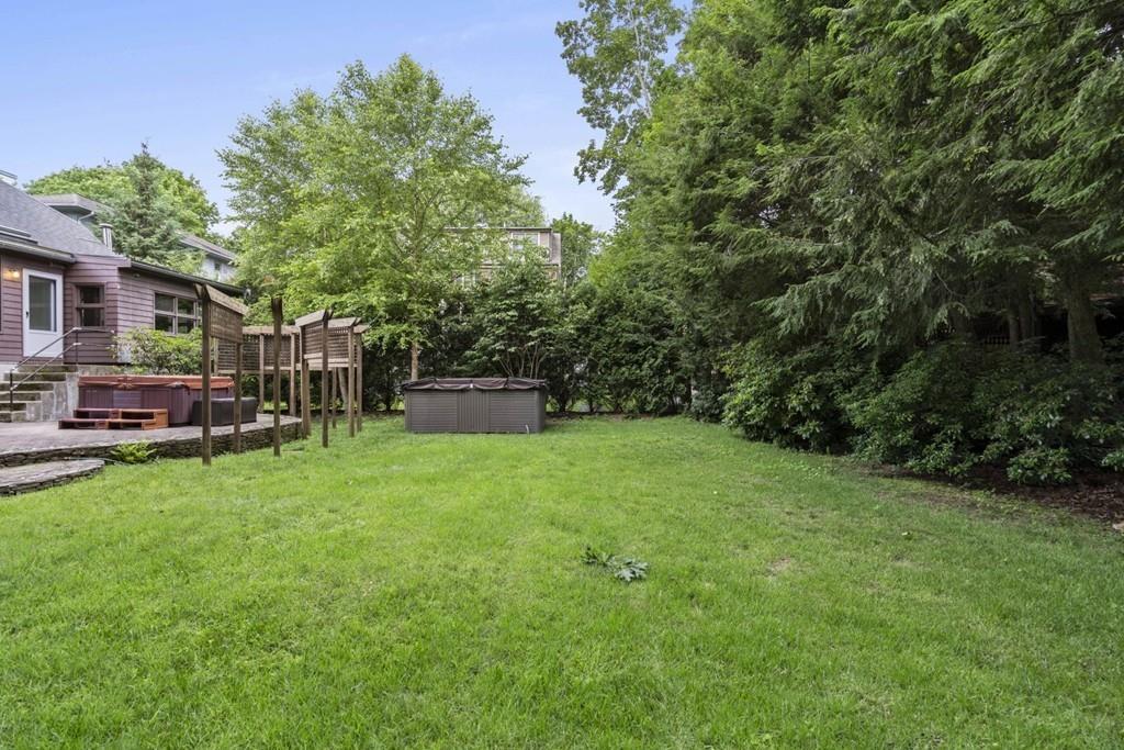 30 Glendale Road Newton, MA 02459 - Photo 3 of 18
