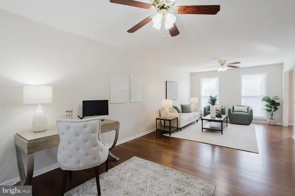 $695,000 | 33 Hummingbird Lane, Newark, DE 19711